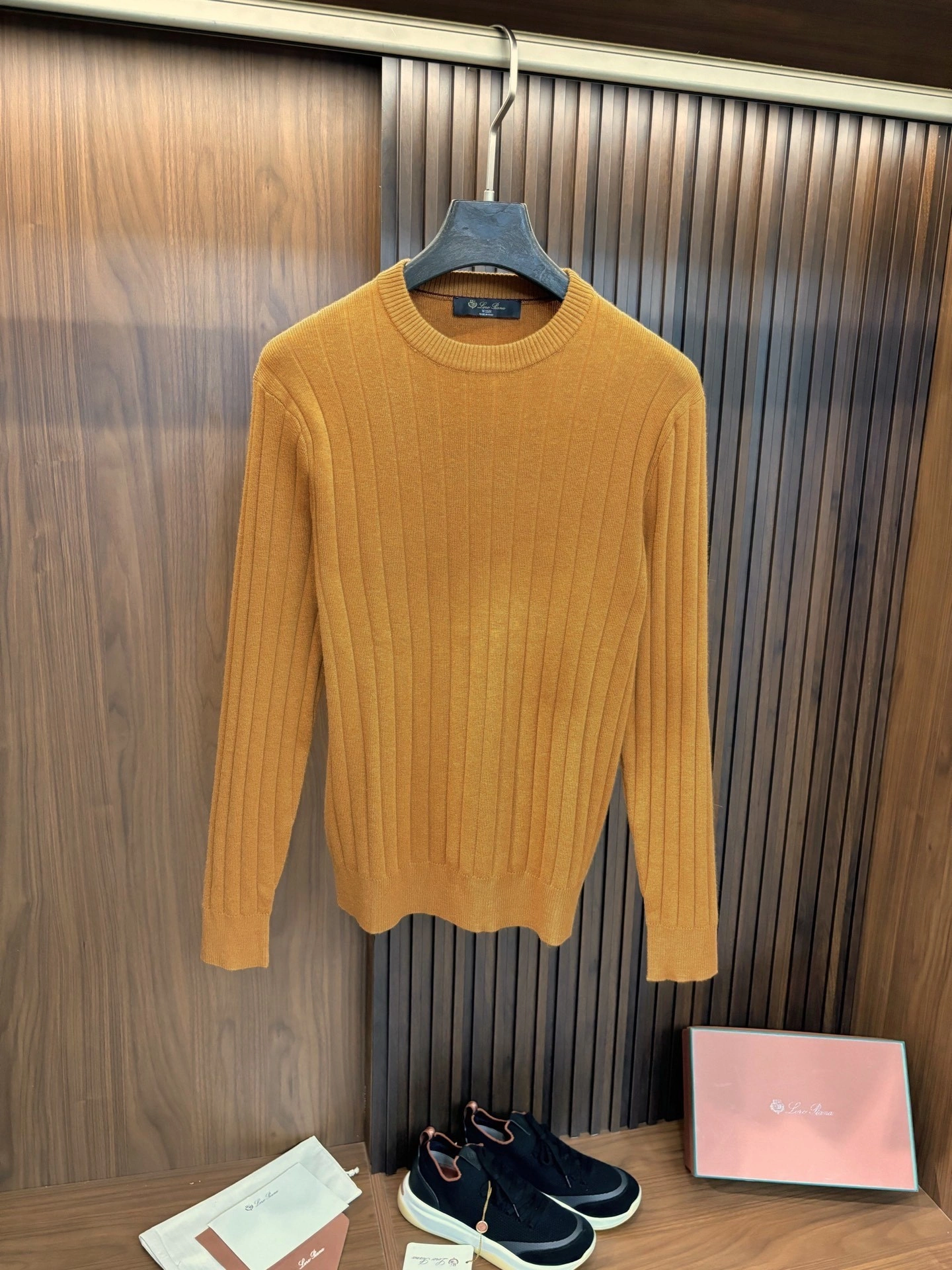 wg.luxury-- 8oro Pi191 Wool 2colour item: E-F443J1824-2H